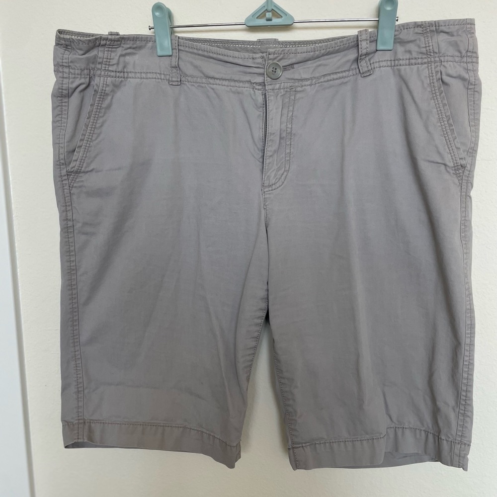 LOFT Gray Casual Bermuda Shorts